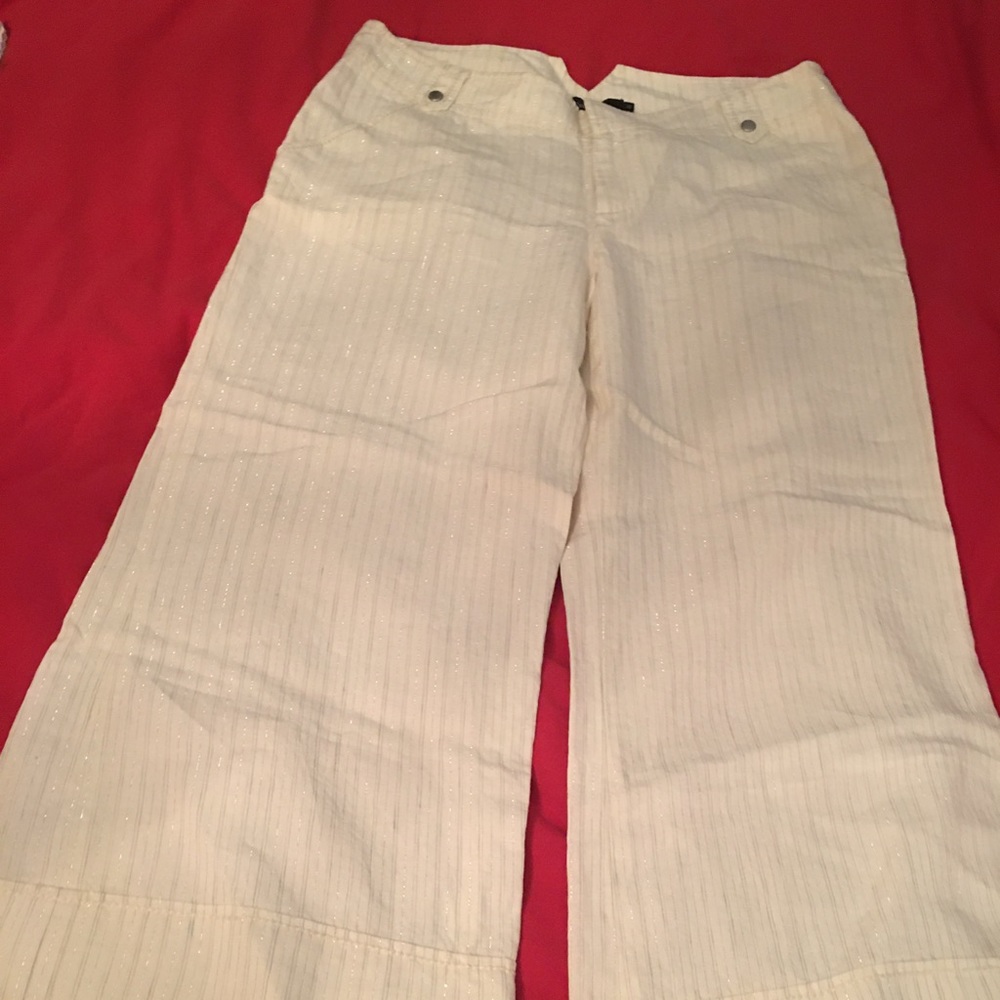 Arden B Linen Cropped Flare Pants